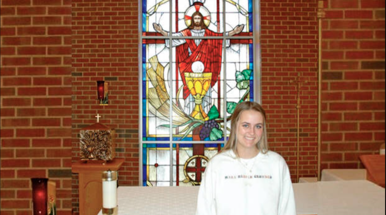 Milagro de amor: La devoción por la Adoración Eucarística de una joven norteamericana es fuente de conversiones
